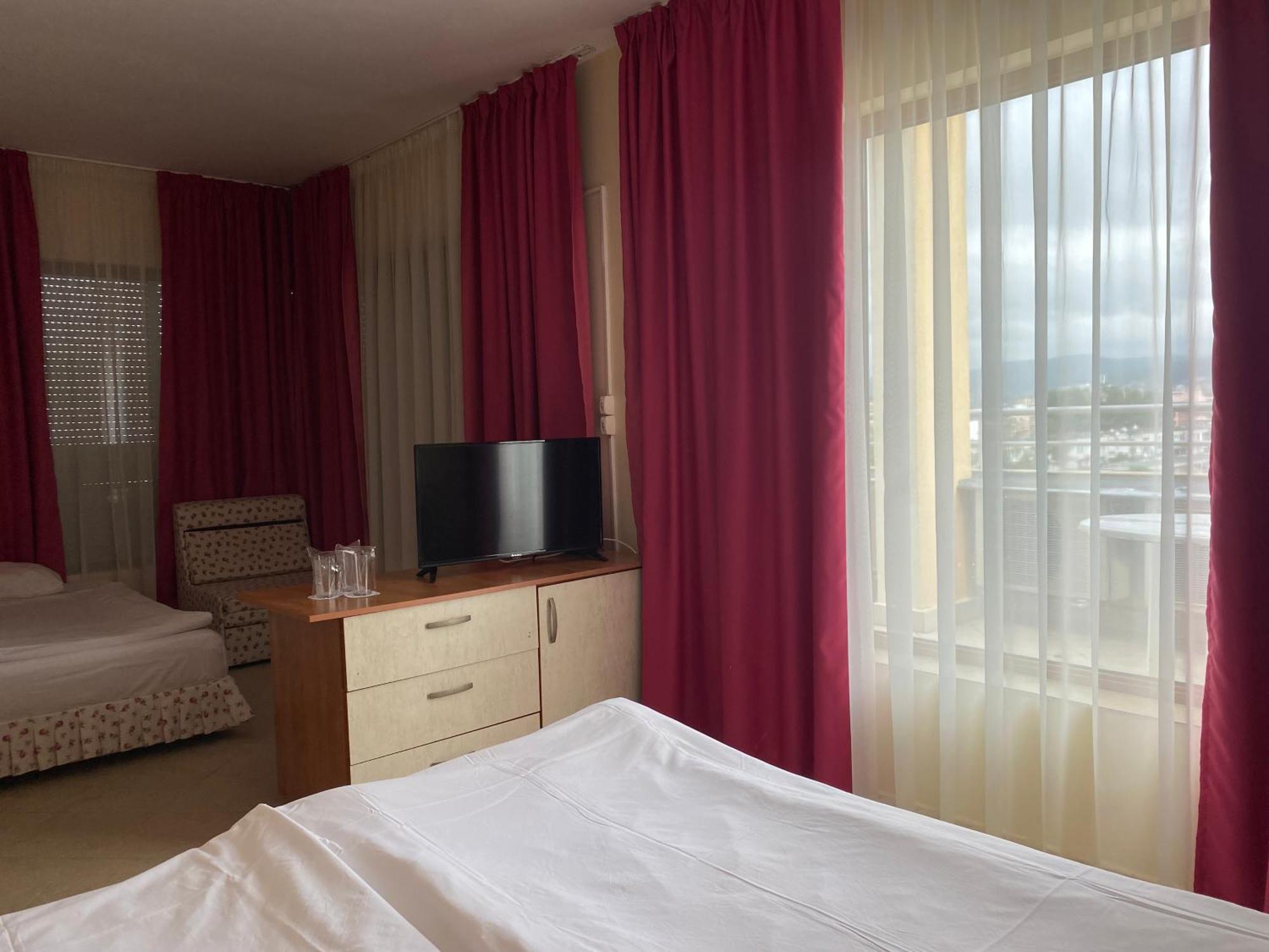 Hotel Atol Slantschew brjag Exterior foto