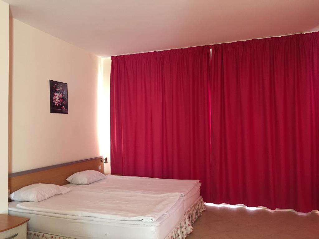 Hotel Atol Slantschew brjag Exterior foto